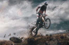 电子竞技体育平台-纳达尔回归赛场，连败首场状态亮眼，切尔西观众沸腾！