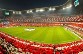 电子竞技app下载入口-浓眉哥爆冷击败西班牙队，出色防守引爆全场！