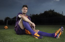 IM电竞app下载-Uzi爆冷击败独行侠，回归赛场引爆全场！